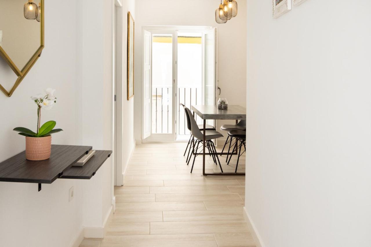 Suite Catedral Little Apartments Cádiz Exteriör bild